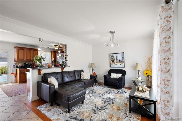 40058 Fraser Drive, Sterling Heights, MI 48310