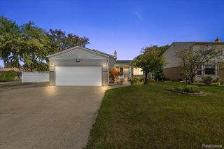 40058 Fraser Drive, Sterling Heights, MI 48310