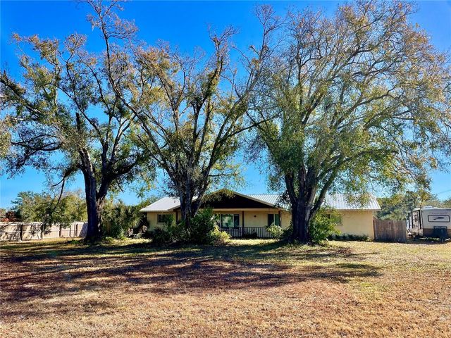 3911 45TH STREET E, Bradenton, FL 34208