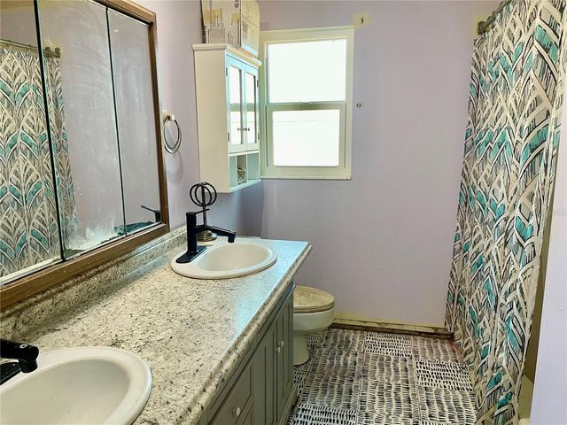 3911 45TH STREET E, Bradenton, FL 34208