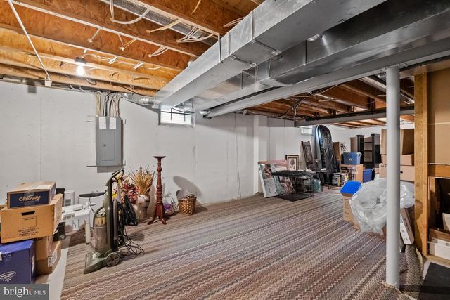 8 SARATOGA SPRINGS DR, Cinnaminson, NJ 08077