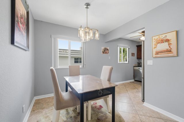 376 Saxony H, Delray Beach, FL 33446