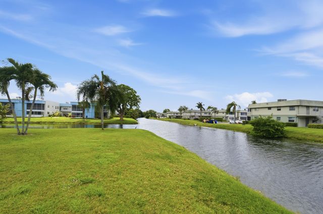 376 Saxony H, Delray Beach, FL 33446