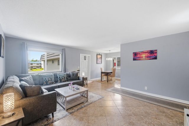 376 Saxony H, Delray Beach, FL 33446