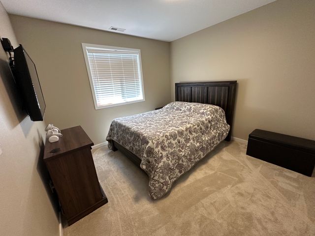 703 N 10th Avenue, Winterset, IA 50273