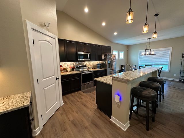703 N 10th Avenue, Winterset, IA 50273