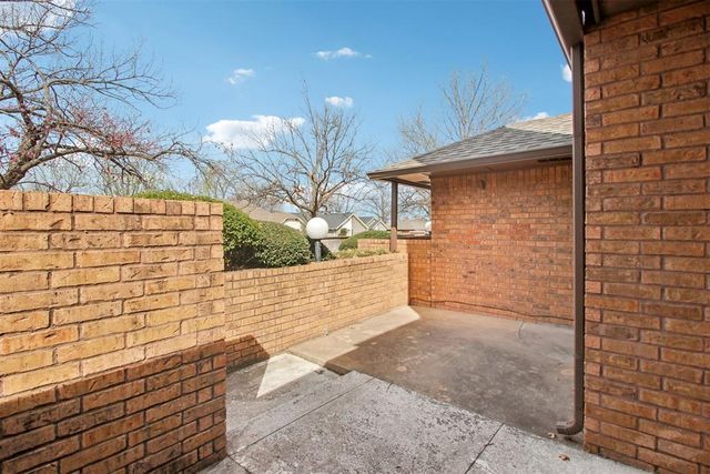 1899 Saddleback Boulevard 16, Norman, OK 73072