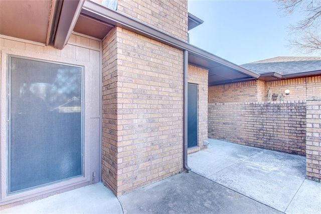 1899 Saddleback Boulevard 16, Norman, OK 73072