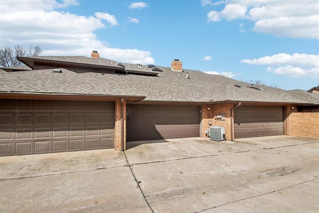 1899 Saddleback Boulevard 16, Norman, OK 73072