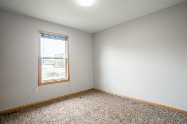 525 SE 9th Street, Des Moines, IA 50309