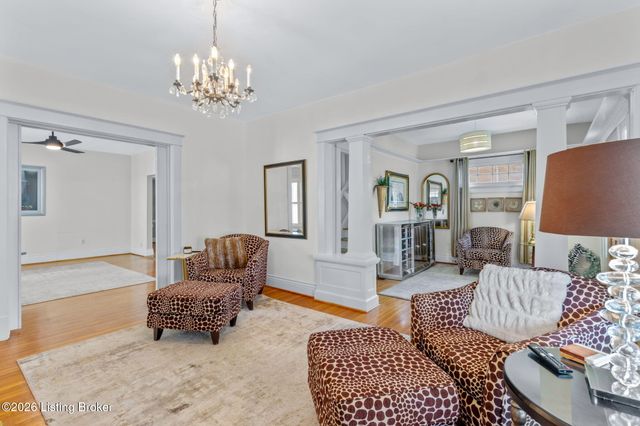 211 Pennsylvania Ave, Louisville, KY 40206
