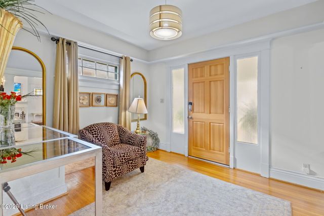 211 Pennsylvania Ave, Louisville, KY 40206