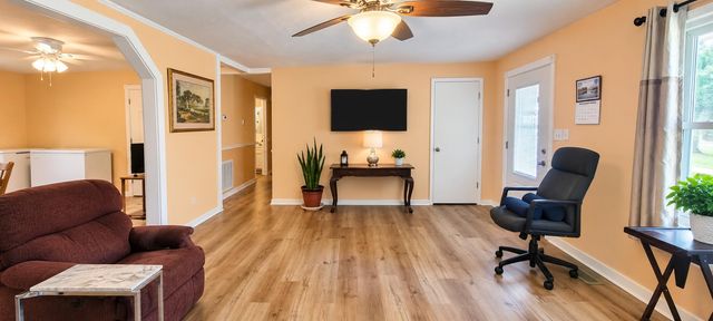 147 Greg Drive, Hustonville, KY 40437