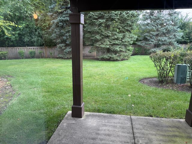 2674 S EMBERS A, Arlington Heights, IL 60005