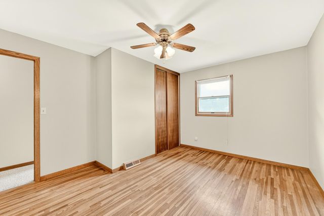 402 Strathmore Lane SE, Rochester, MN 55904