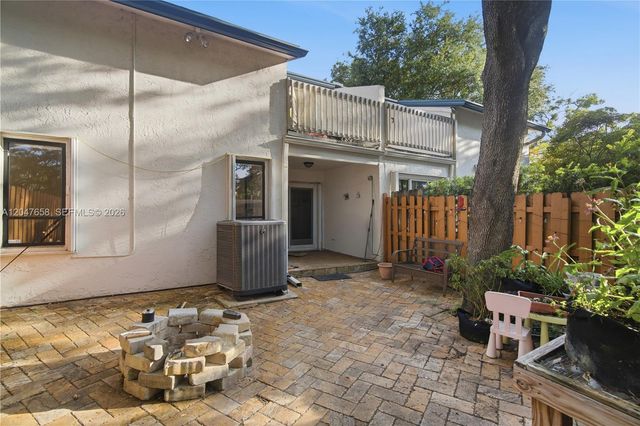 2822 N 34th Avenue, Hollywood, FL 33021