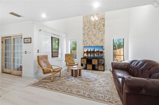 2822 N 34th Avenue, Hollywood, FL 33021