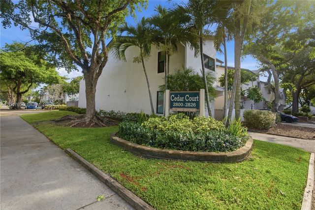 2822 N 34th Avenue, Hollywood, FL 33021