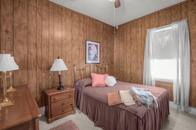 130 S 6th Street, Bird Island, MN 55310