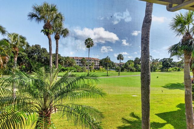7659 Cinebar Drive, Boca Raton, FL 33433