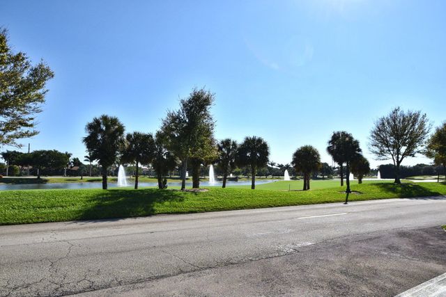 7659 Cinebar Drive, Boca Raton, FL 33433