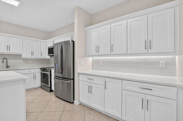 7659 Cinebar Drive, Boca Raton, FL 33433