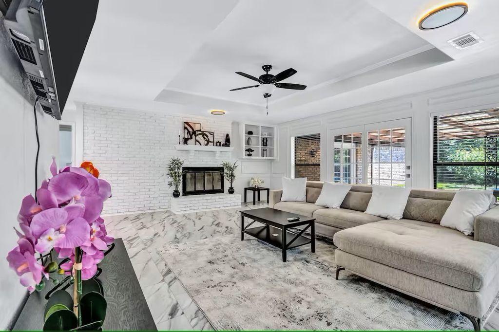 3402 S Glenbrook Drive, Garland, TX 75041