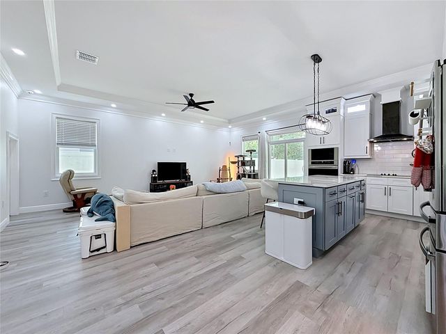 525 ELM STREET, Safety Harbor, FL 34695