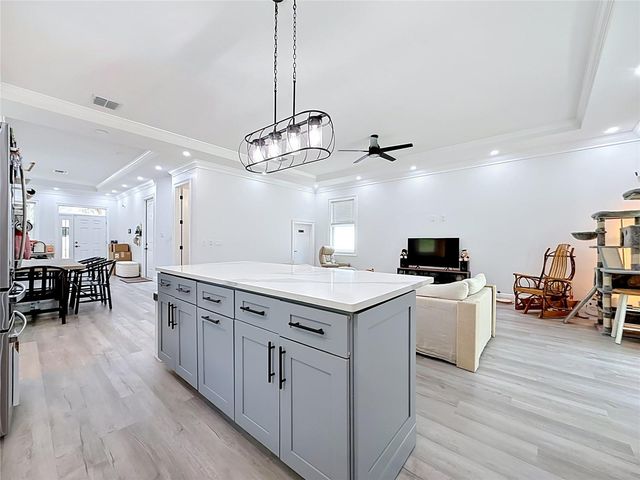525 ELM STREET, Safety Harbor, FL 34695