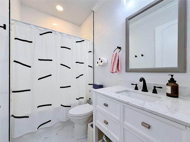 525 ELM STREET, Safety Harbor, FL 34695