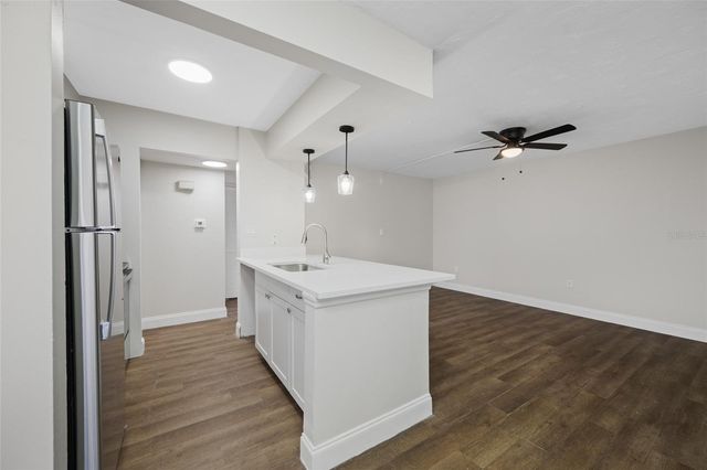 1500 W BAY DRIVE 206, Largo, FL 33770