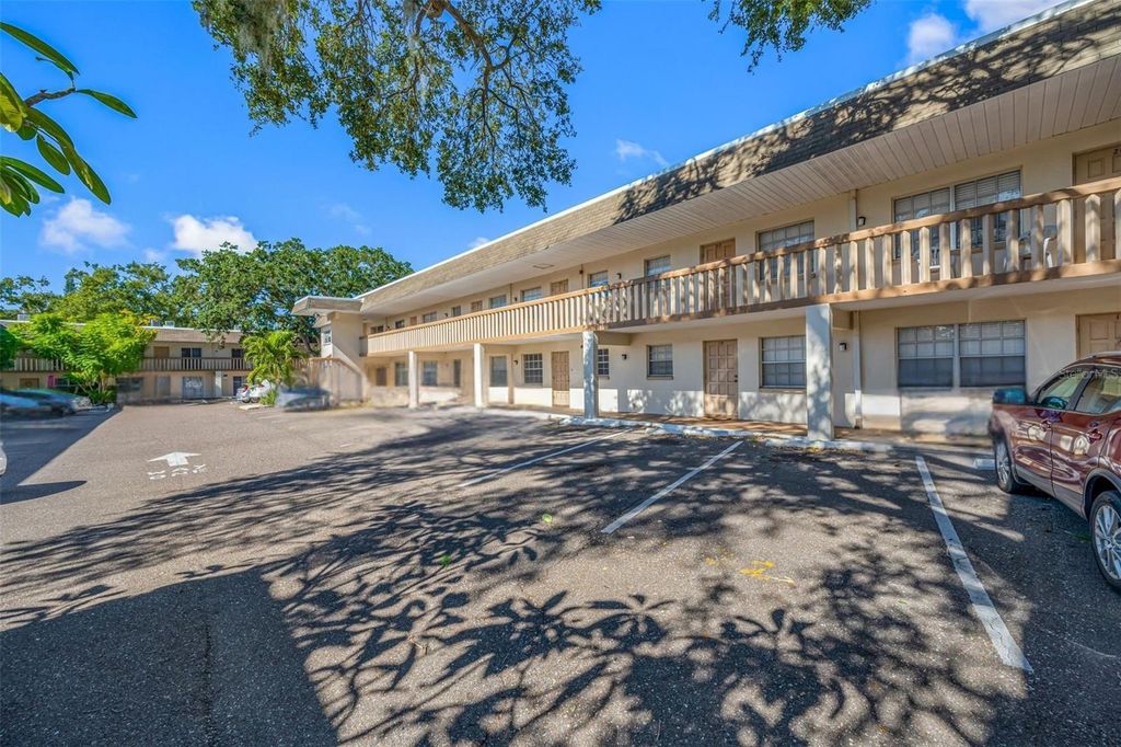 1500 W BAY DRIVE 206, Largo, FL 33770