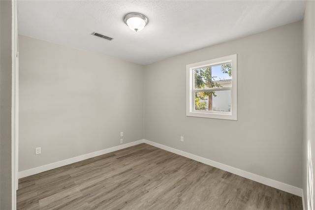 105 S 6th Street, Adel, IA 50003