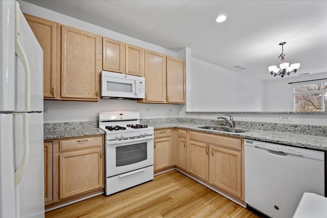 959 Genesee Drive, Naperville, IL 60563
