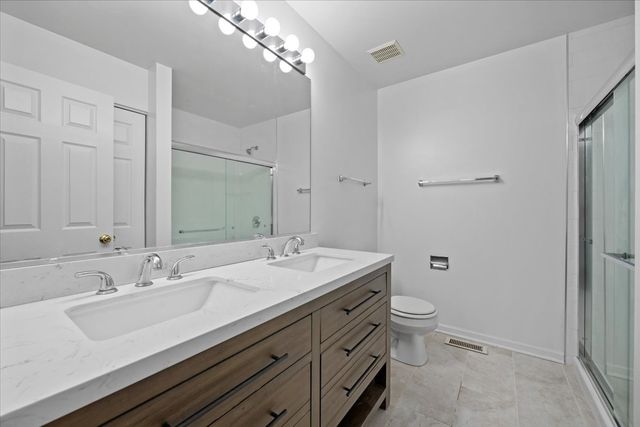 959 Genesee Drive, Naperville, IL 60563