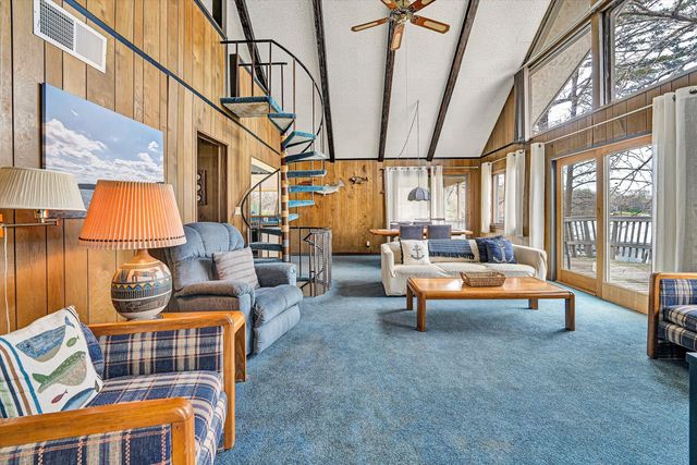 1154 Acorn DR, Moneta, VA 24121