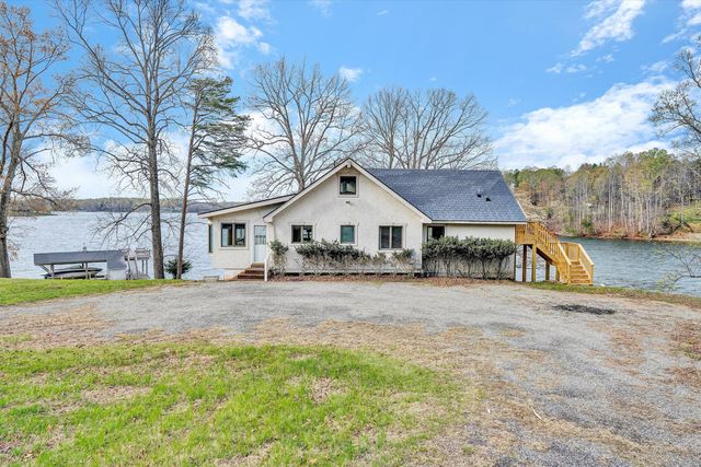 1154 Acorn DR, Moneta, VA 24121