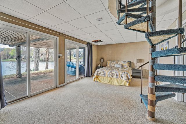 1154 Acorn DR, Moneta, VA 24121