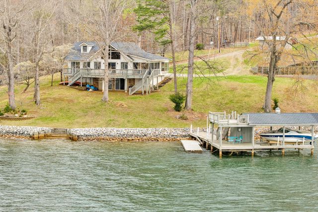 1154 Acorn DR, Moneta, VA 24121