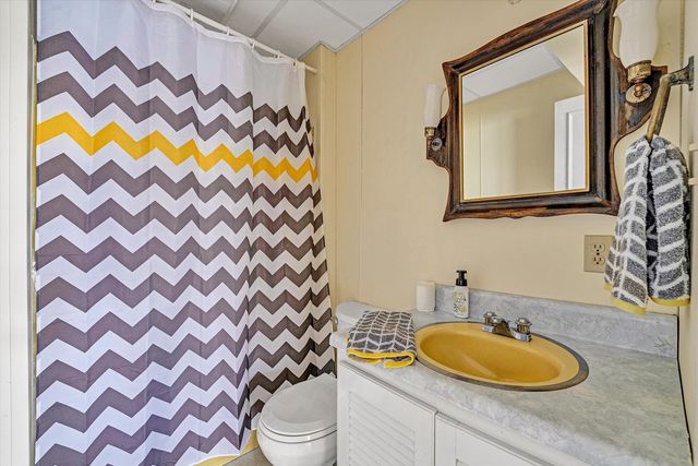 1154 Acorn DR, Moneta, VA 24121