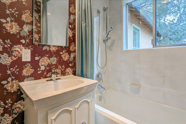 19401 San Marcos Road, Saratoga, CA 95070