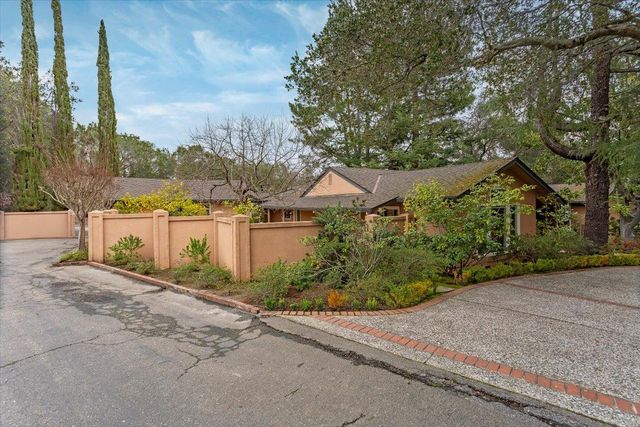 19401 San Marcos Road, Saratoga, CA 95070