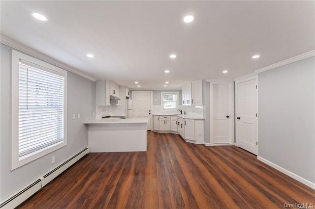 5 Carlton Avenue, Port Washington, NY 11050