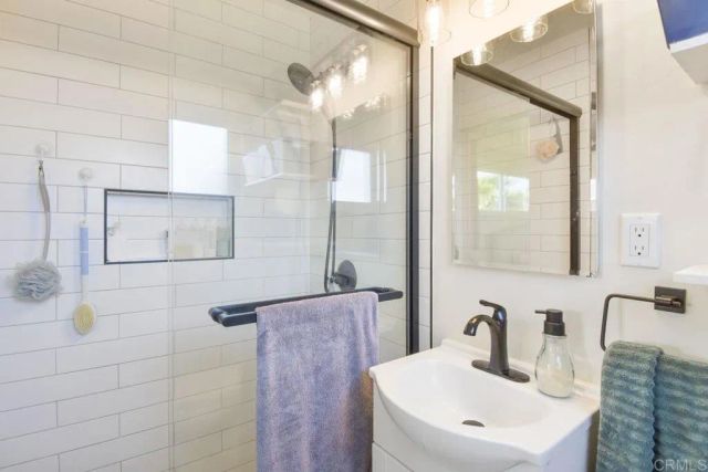 228 Joyce St, El Cajon, CA 92020