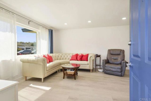 228 Joyce St, El Cajon, CA 92020