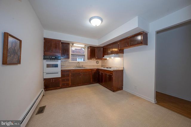 916 FAUNCE ST, Philadelphia, PA 19111