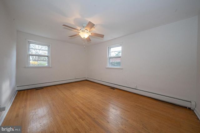 916 FAUNCE ST, Philadelphia, PA 19111