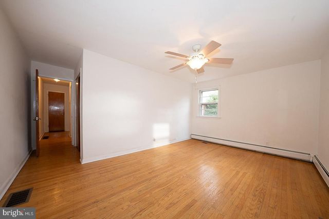 916 FAUNCE ST, Philadelphia, PA 19111