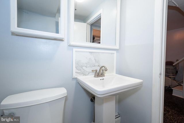 916 FAUNCE ST, Philadelphia, PA 19111