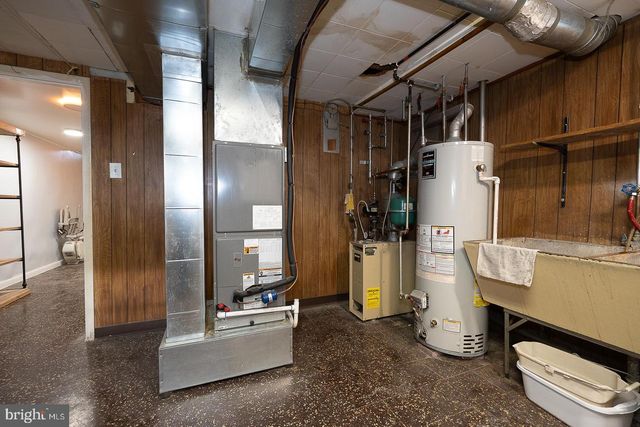 916 FAUNCE ST, Philadelphia, PA 19111